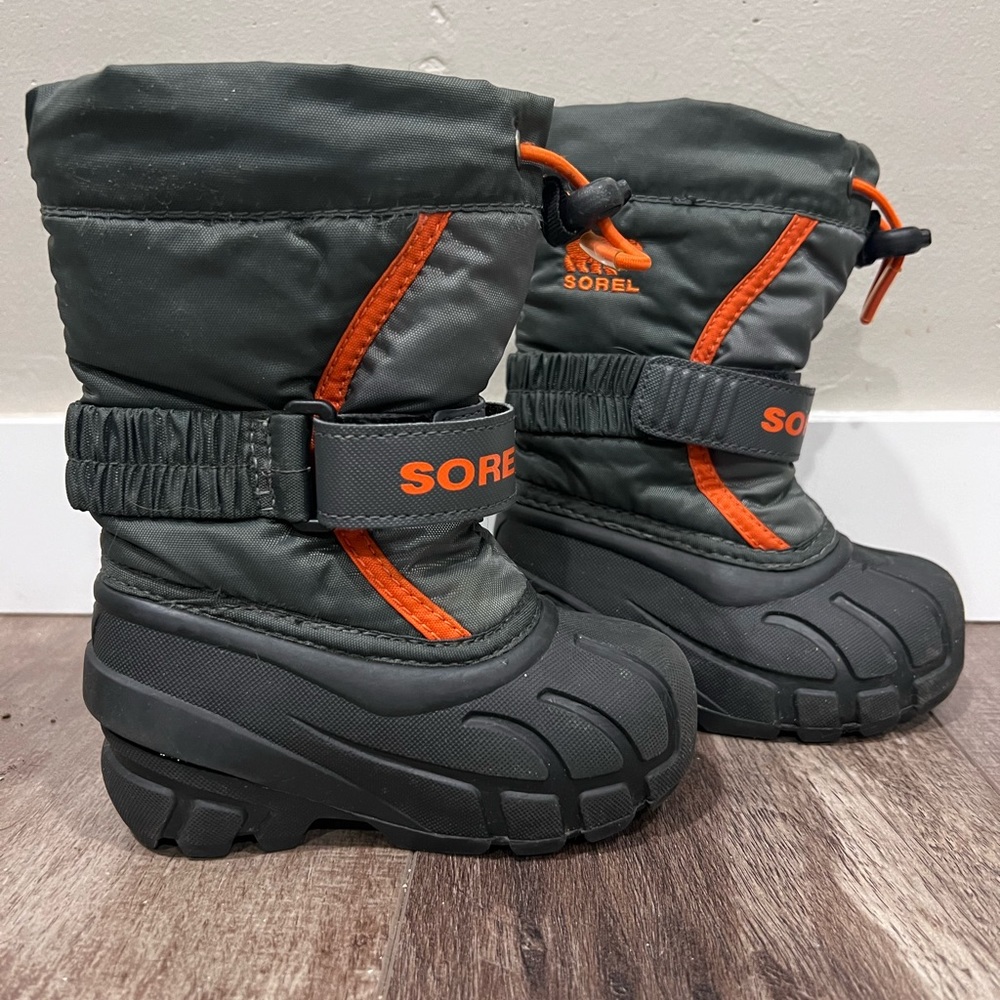 Sorel toddler snow boots
